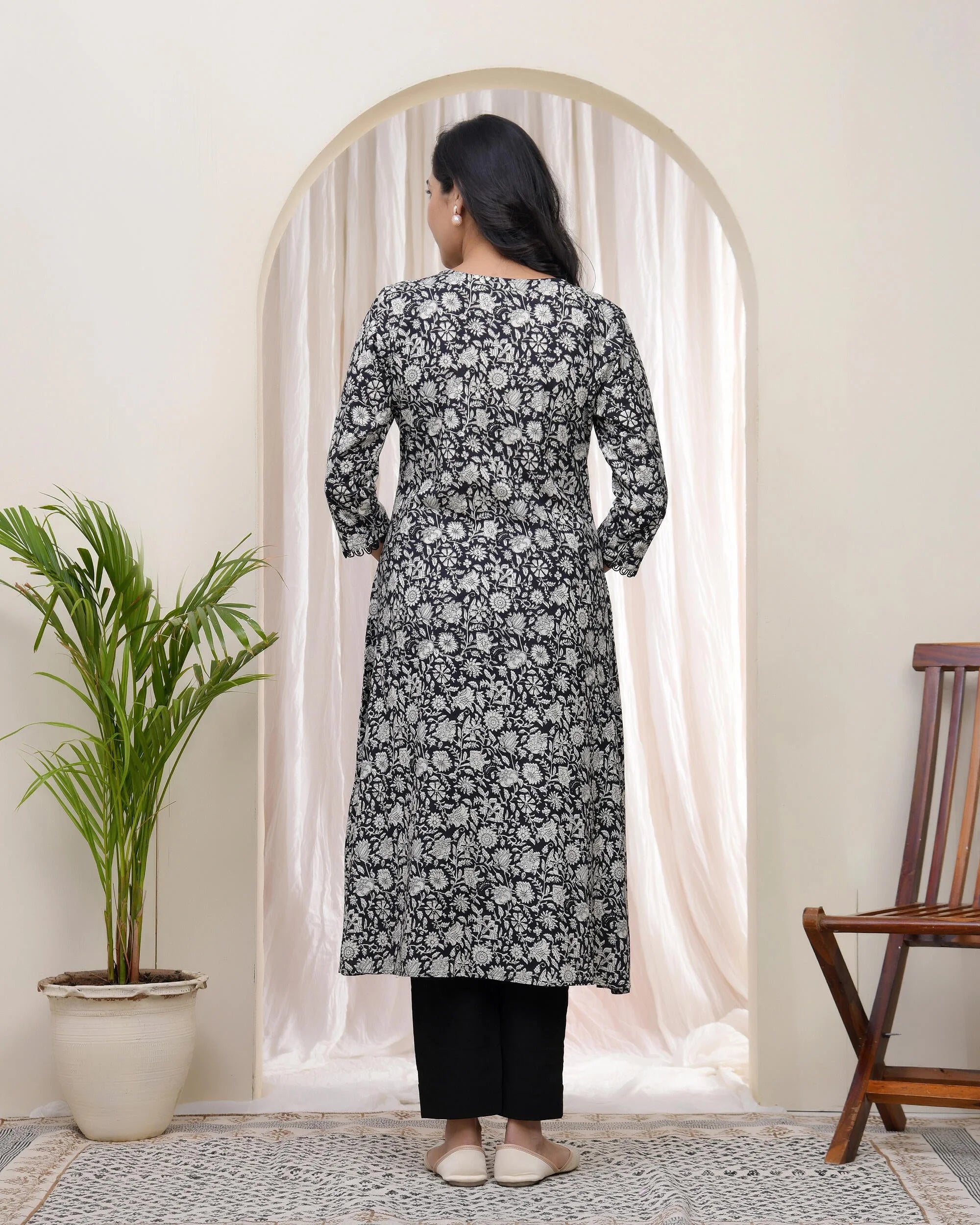 Black Floral Cotton printed gathered Kurti with pant