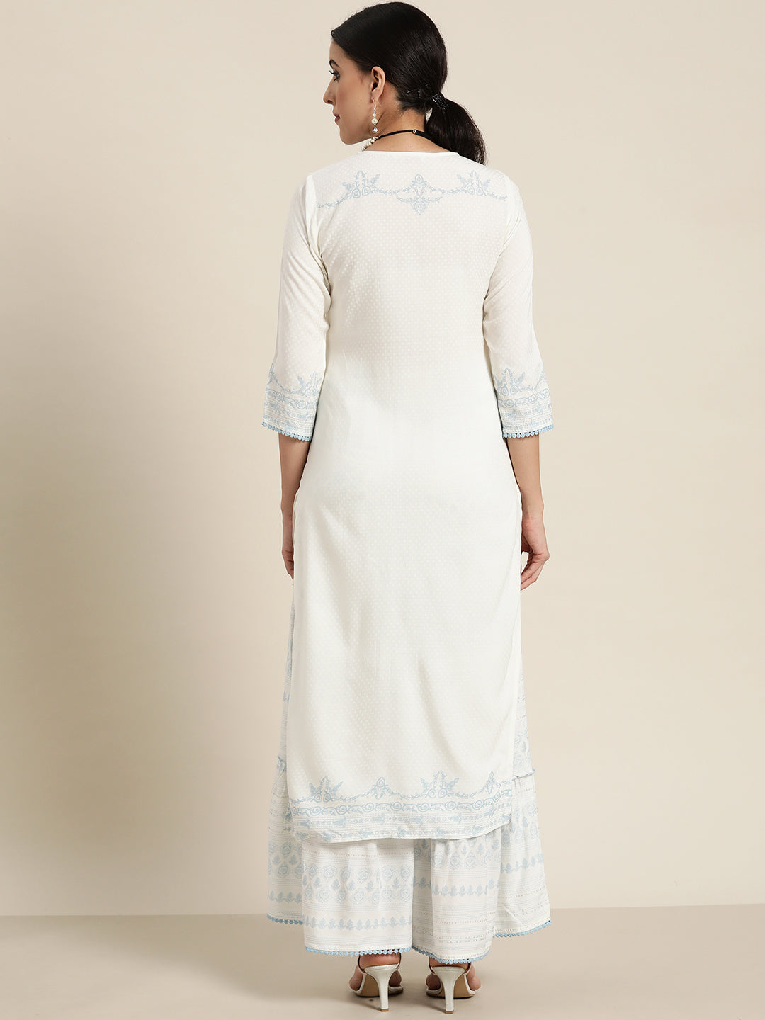 Off-White Ethnic Motif Printed Rayon Kurta with Gota & Lace Work | Des