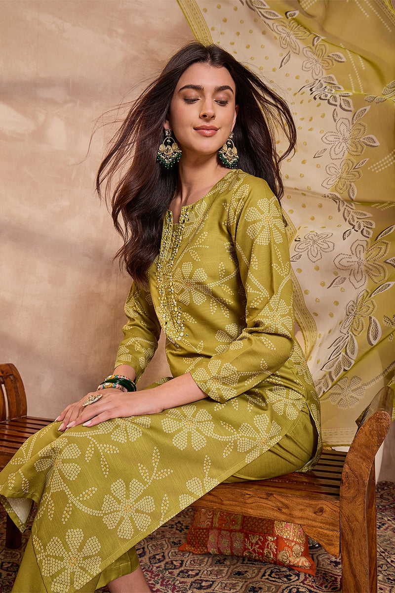 Green Cotton Blend Floral Printed Straight Kurta Set VKSKD2424 | DesiQ
