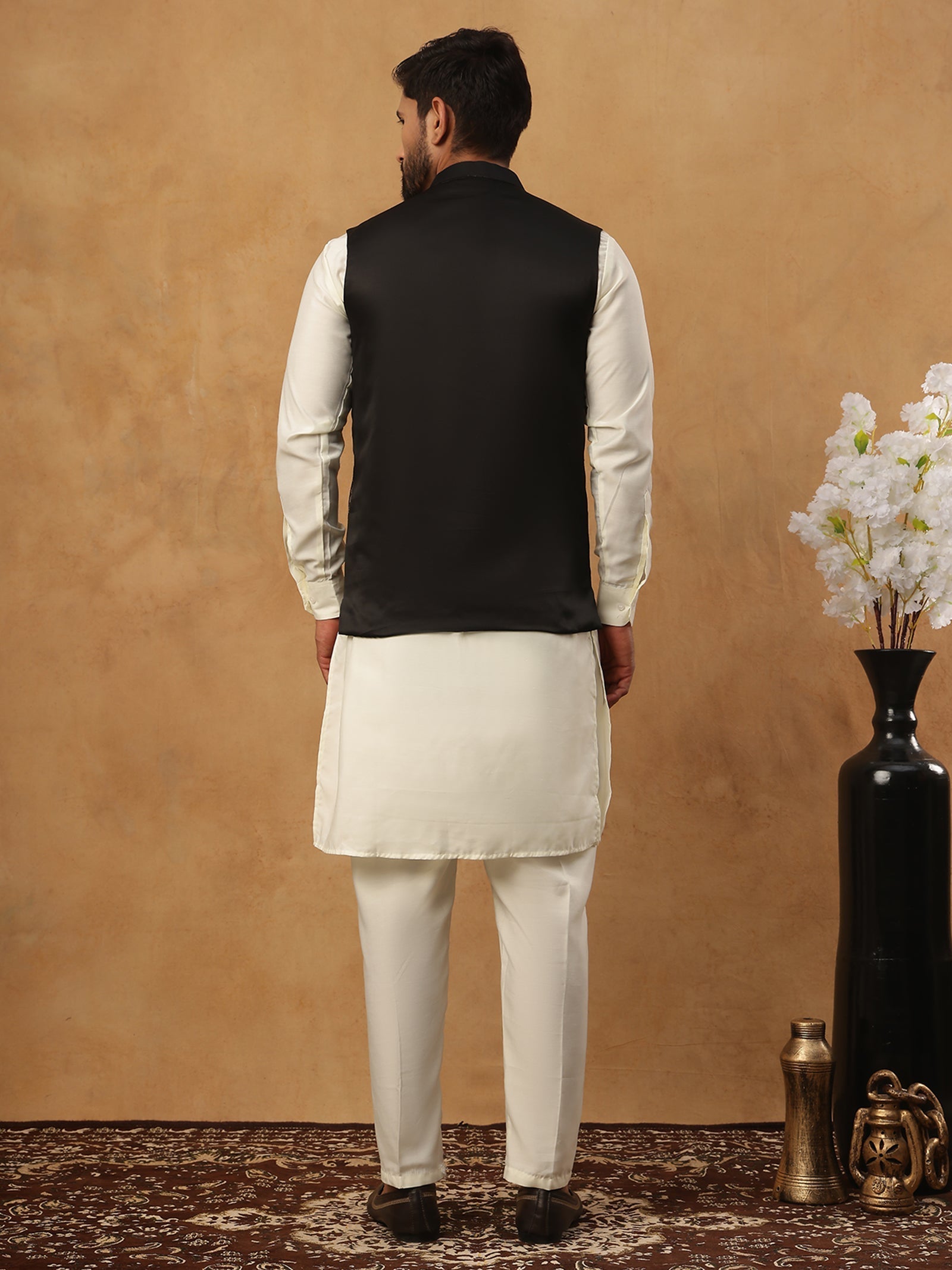 DesiQlo Men Embroidered Nehru Jacket and Kurta Pyjama S - 65KPWC_592W_