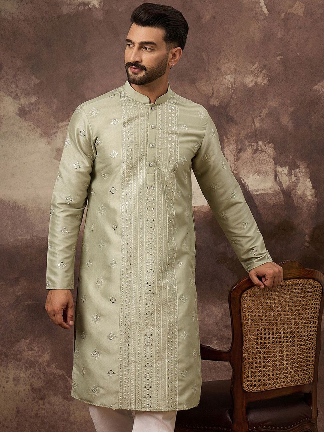 Ethnic Bay Men Green Silk Blend Solid Embroidered Straight Kurta With Pant Set-MKSET1363