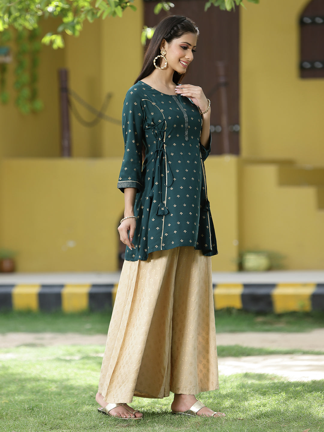 Green Ethnic Motif Printed Liva Rayon TunicWith Doris & Lace | DesiQlo