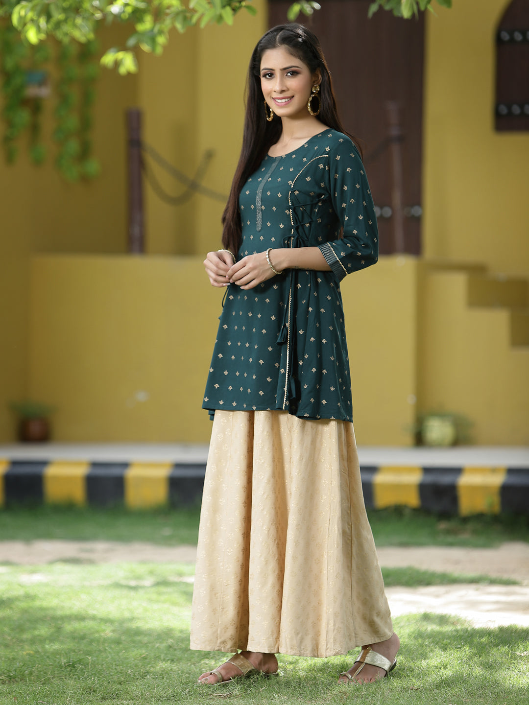 Green Ethnic Motif Printed Liva Rayon TunicWith Doris & Lace | DesiQlo