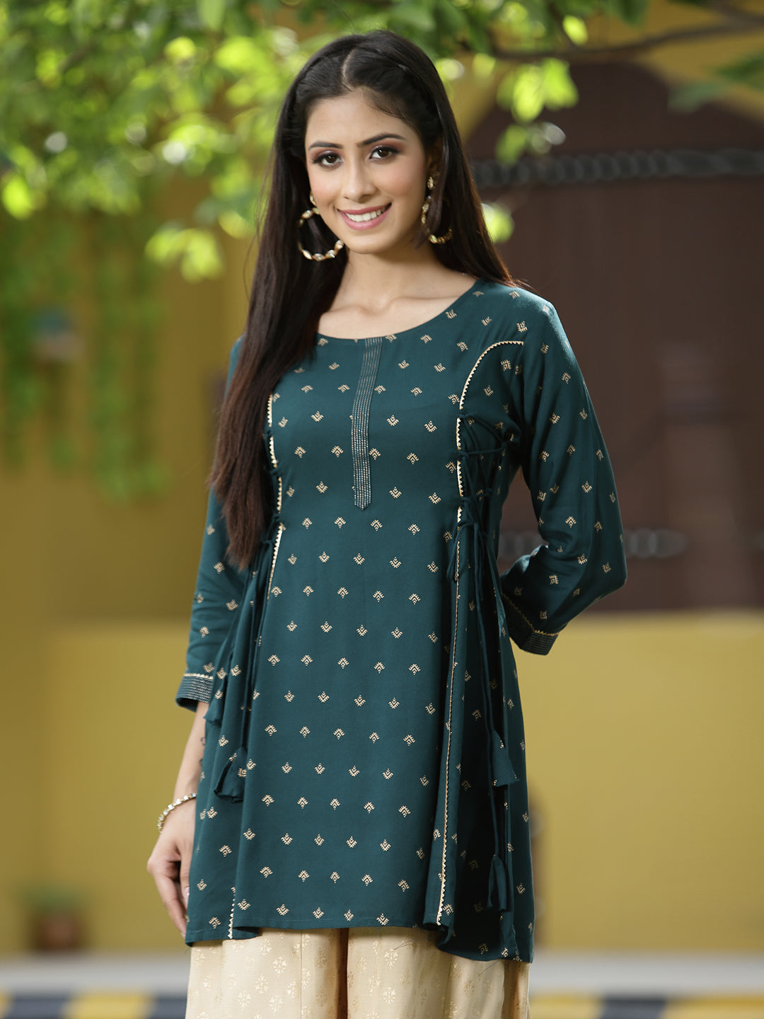 Green Ethnic Motif Printed Liva Rayon TunicWith Doris & Lace | DesiQlo