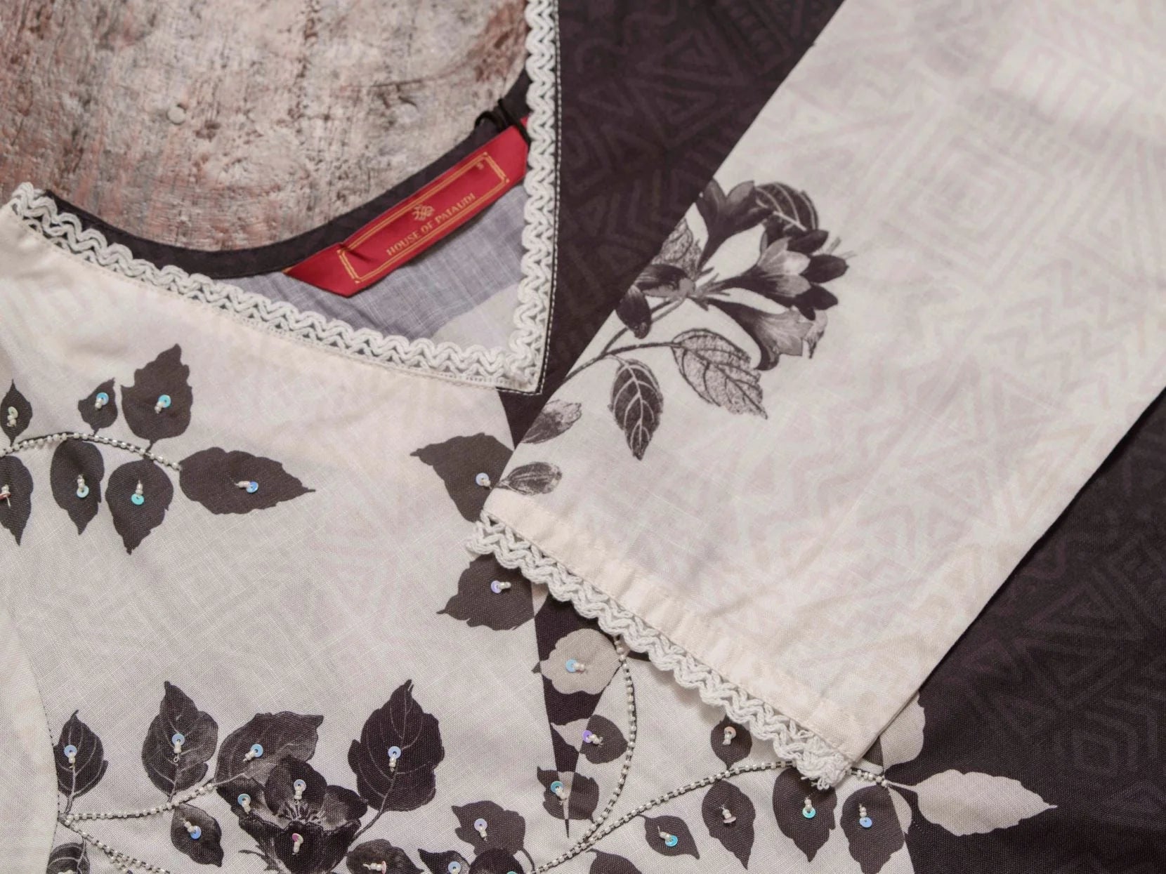 White Linen Floral Pinted Kurta Set For Women