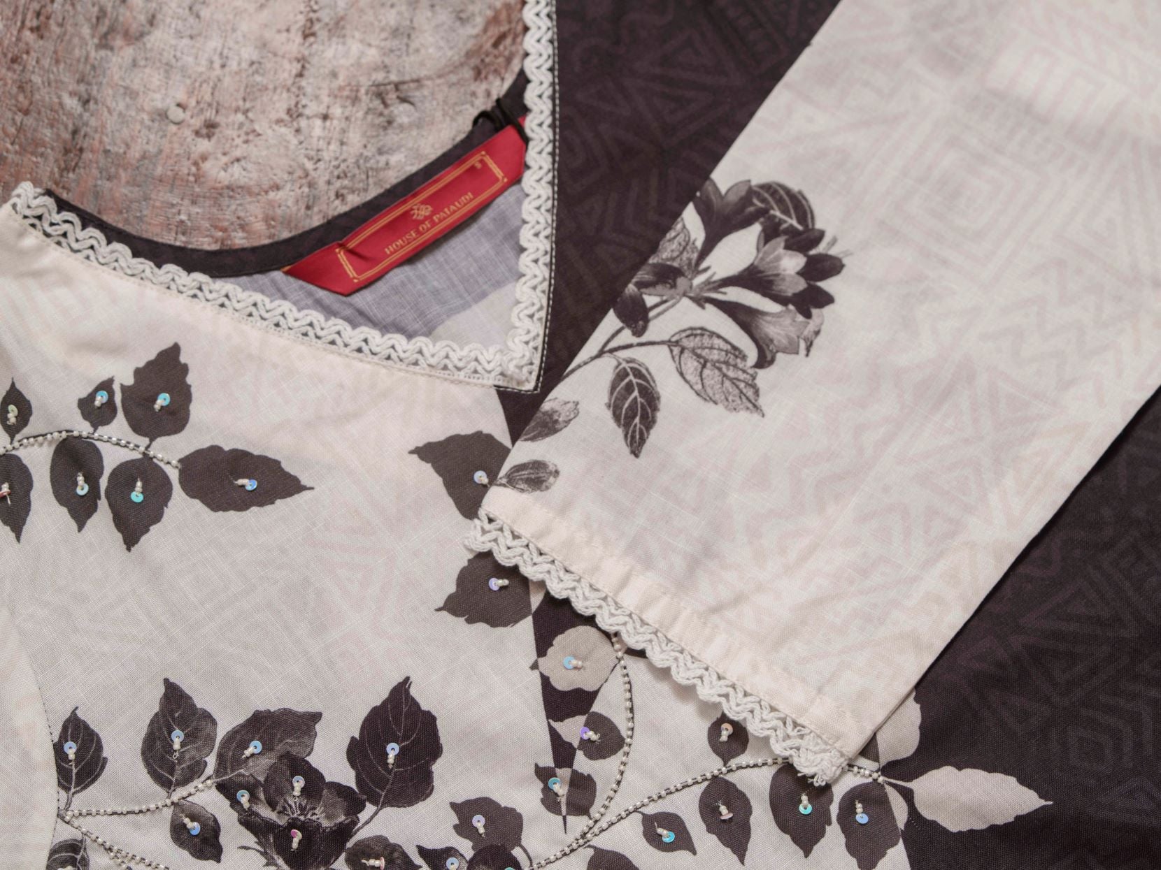 White Linen Floral Pinted Kurta Set For Women