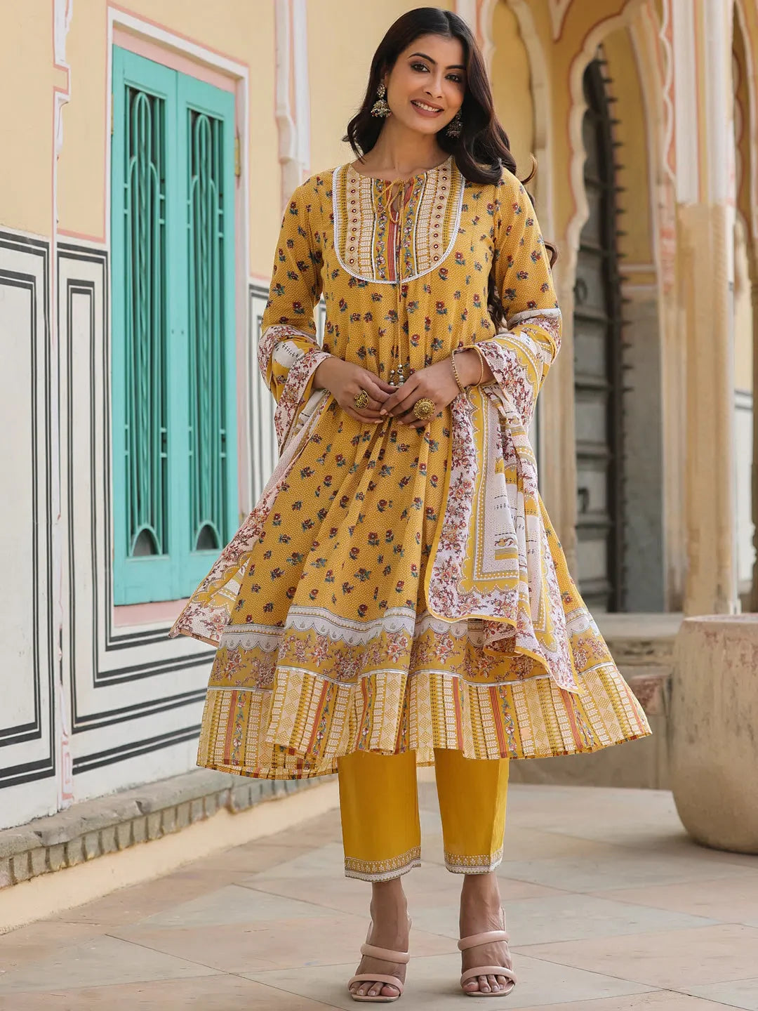 Women'S Mustard Cotton Voile Floral Printed Kurta With Cambric Straight Pant And Voile Duptta