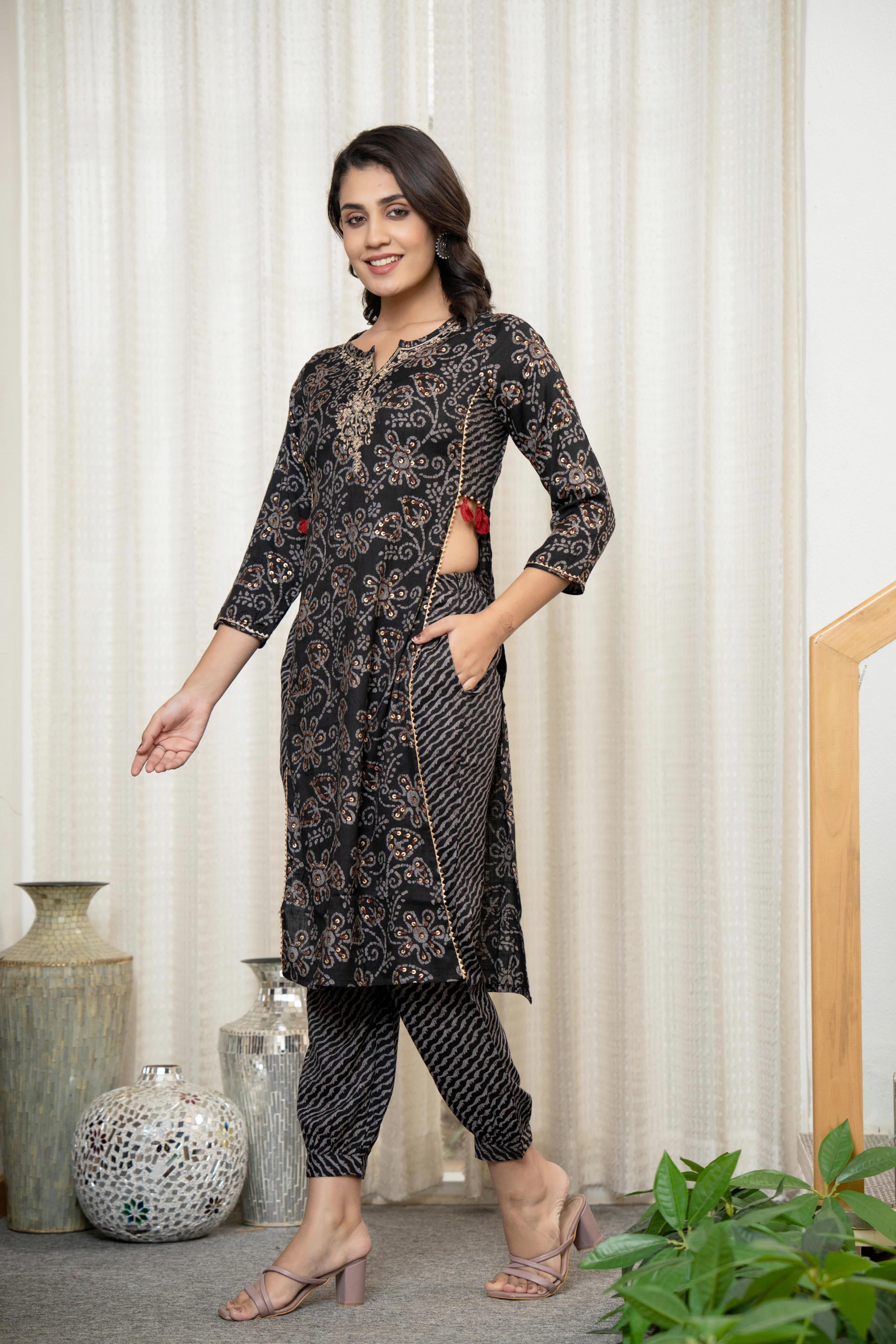 Black Floral Printed Liva Rayon Kurta With Afghani Pants | DesiQlo