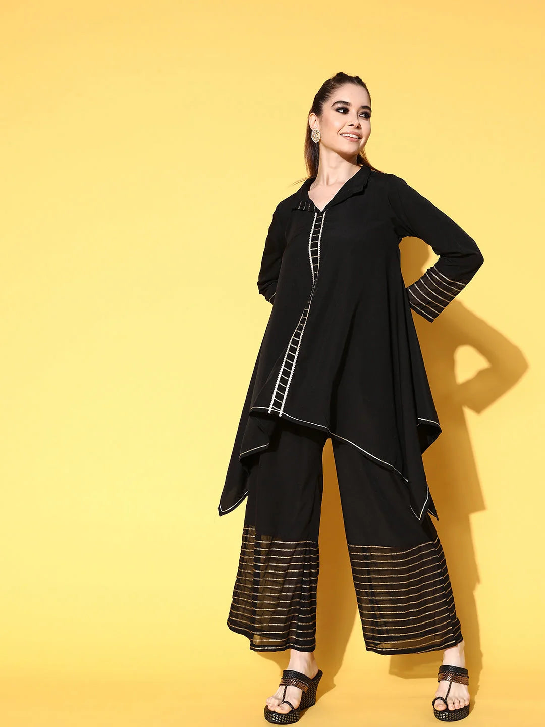 Black Printed Tunic & Palazzos Set - Women's Two Piece Sets