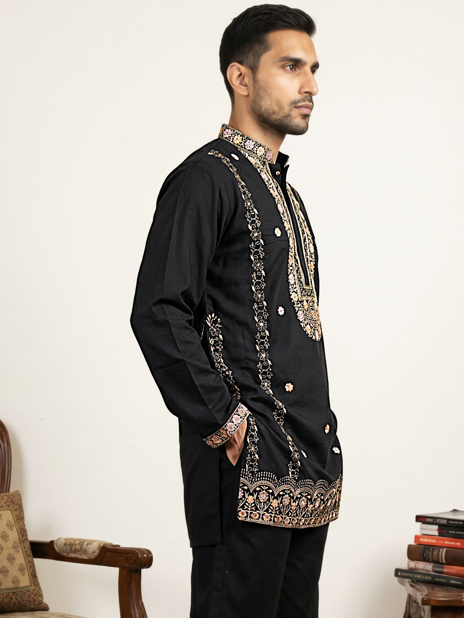 DesiQlo Men Embroidered Kurta Only - Black