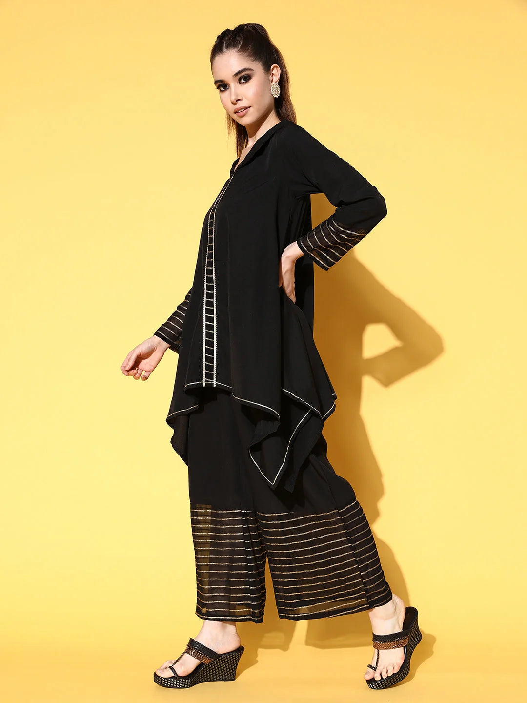 Black Printed Tunic & Palazzos Set - Women's Two Piece Sets