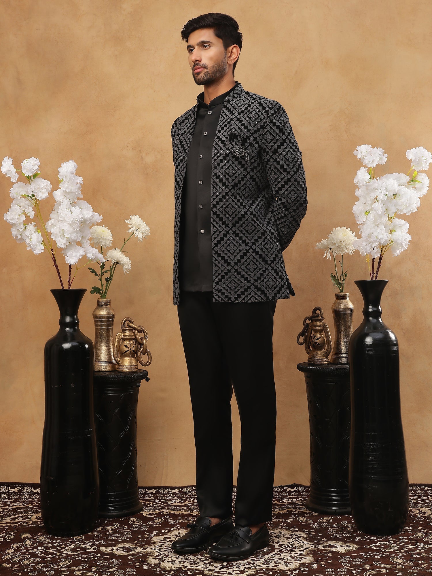 DesiQlo Men Geometric Chevron/Diamond Texture Embroidery Indo ...