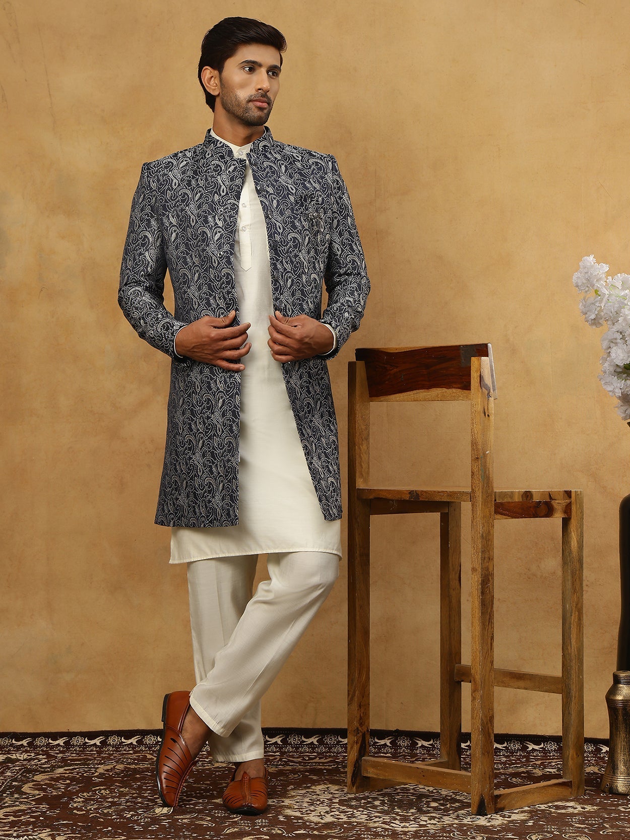 DesiQlo Men Self Design Indo Western Set - Grey
