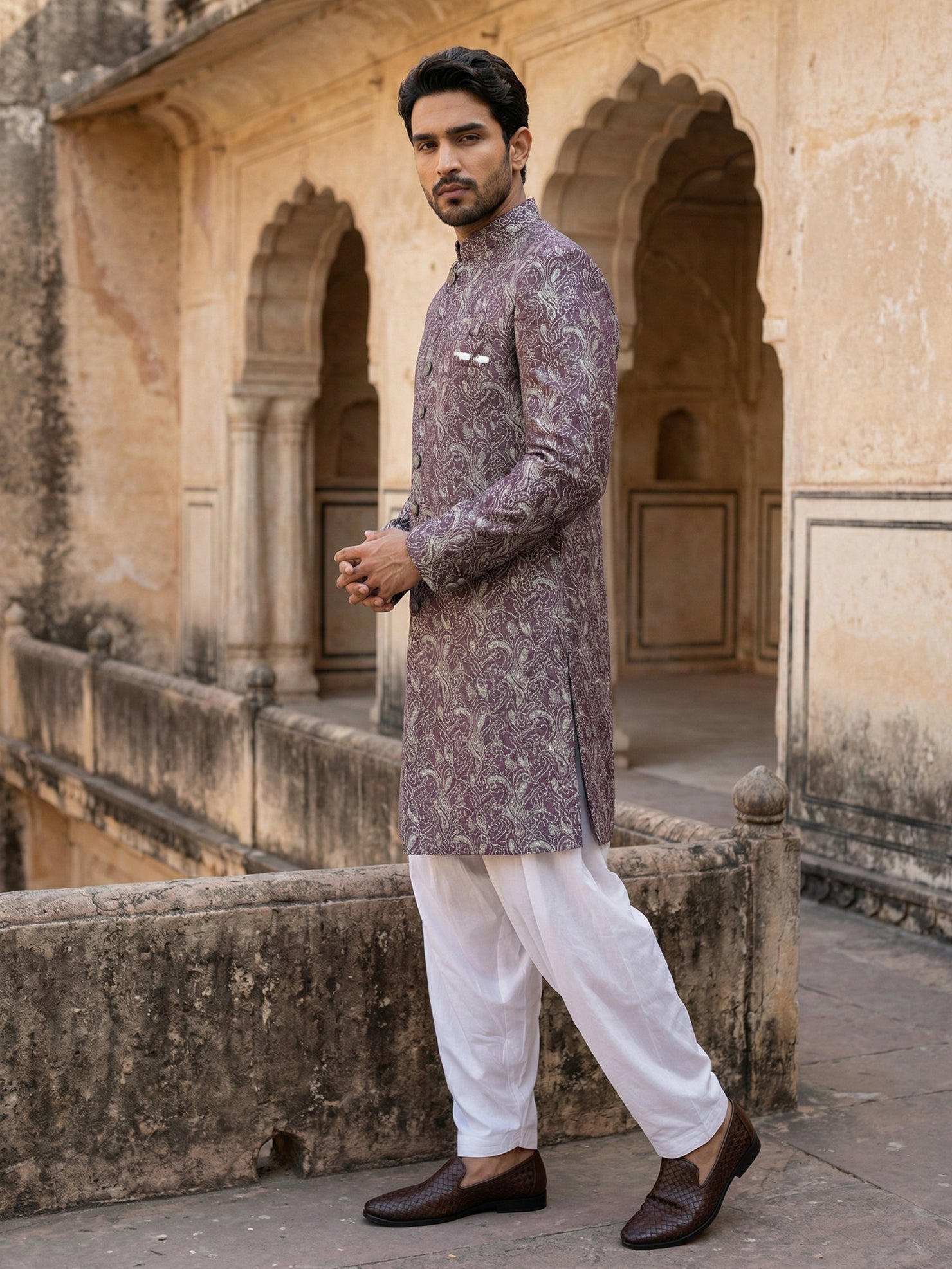 DesiQlo Men Self Design Indo Western Set - Maroon - 50JIND_S7W_164Maro