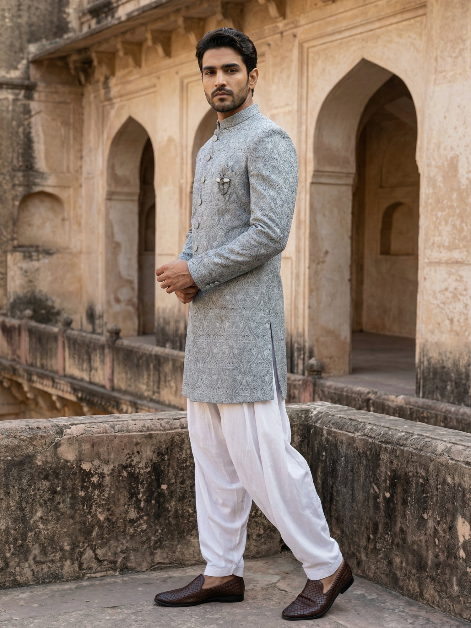DesiQlo Men Self Design Indo Western Set - Grey - 50JIND_S7W_168Grey_S