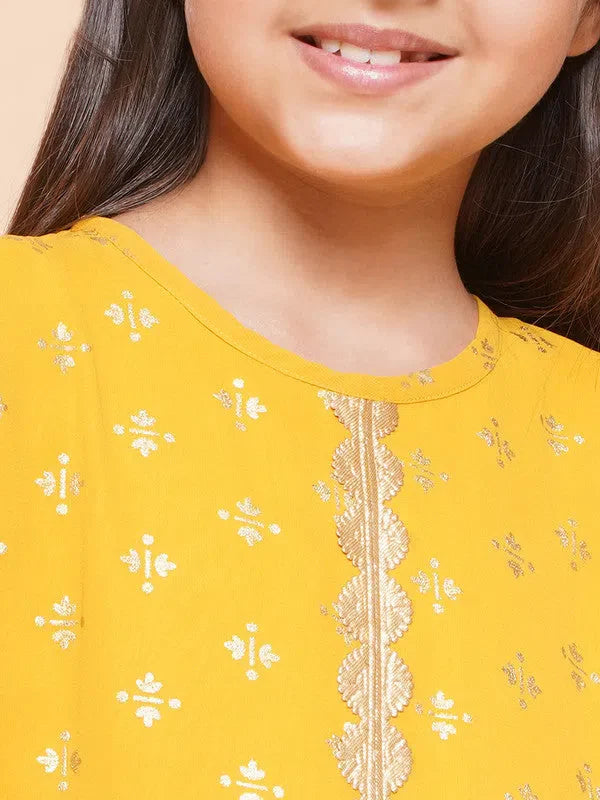 Girls Ethnic Dress - Trendy Indian Outfits for Girls Online