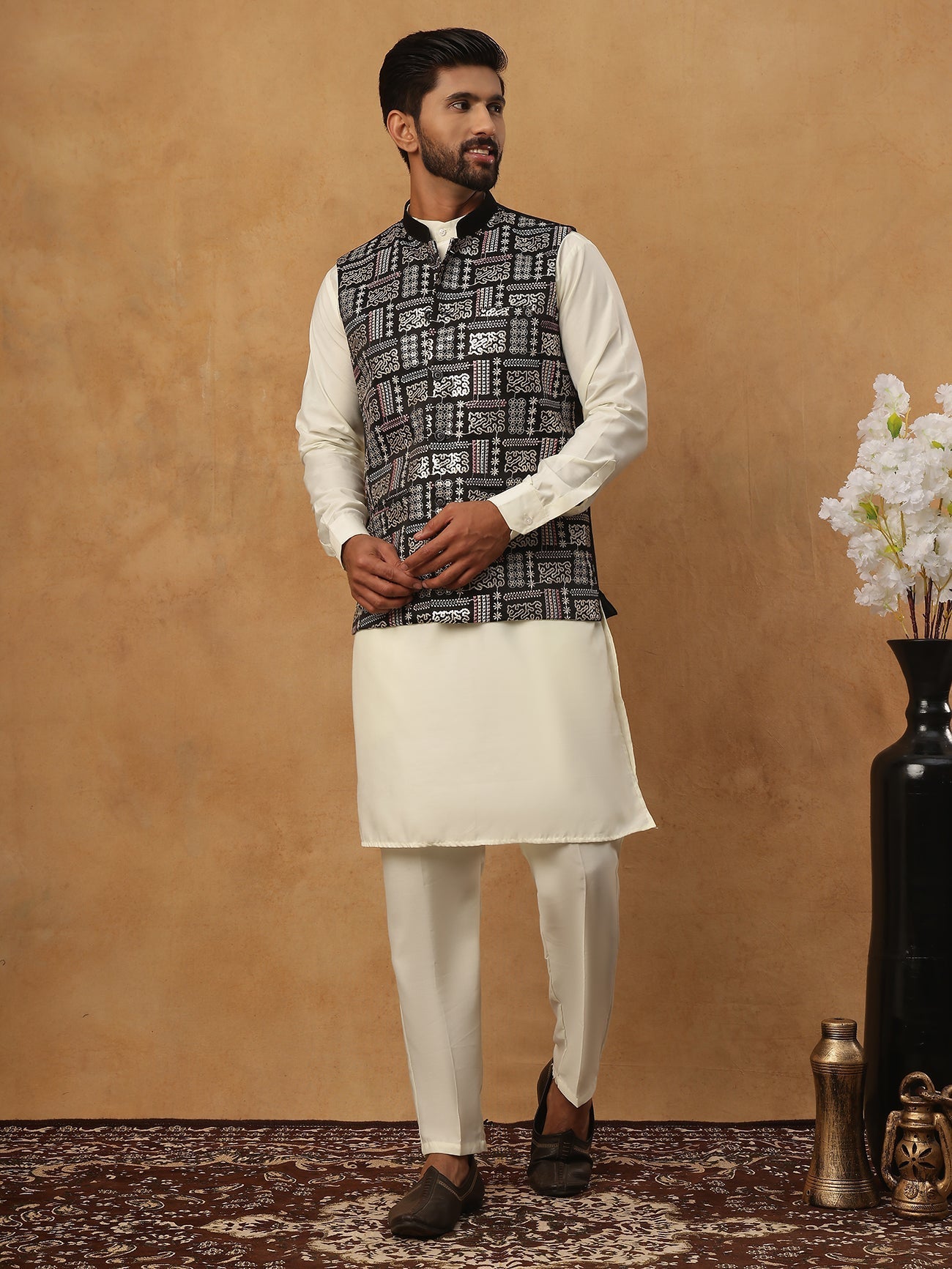 DesiQlo Men Embroidered Nehru Jacket and Kurta Pyjama S - 65KPWC_592W_