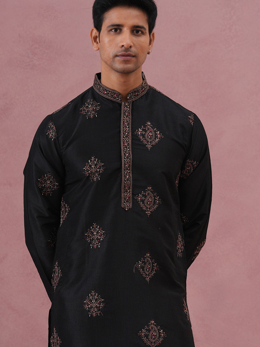 DesiQlo Men Embroidered Kurta Only - Black - 65KO_5337Black_S