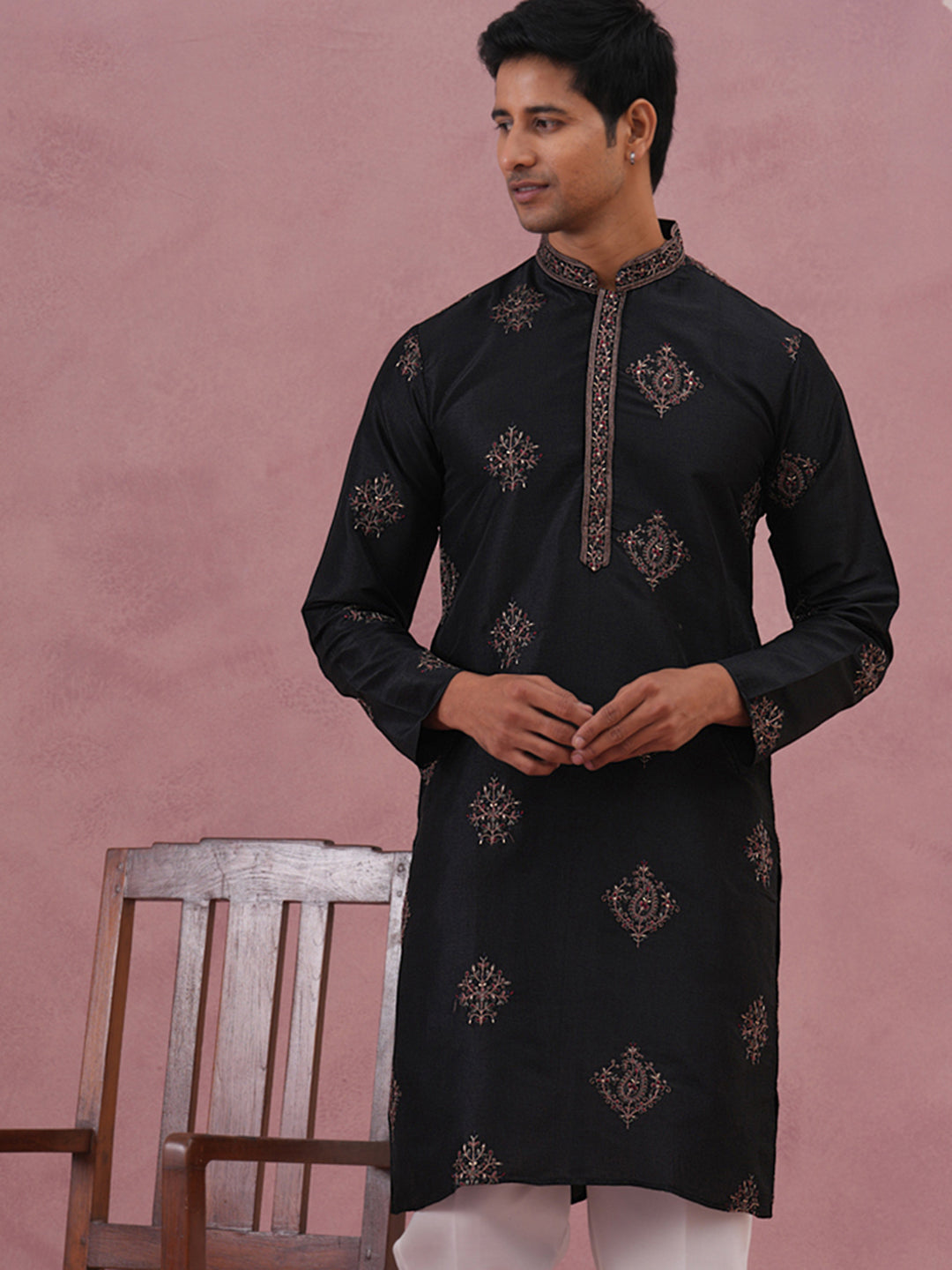 DesiQlo Men Embroidered Kurta Only - Black - 65KO_5337Black_S