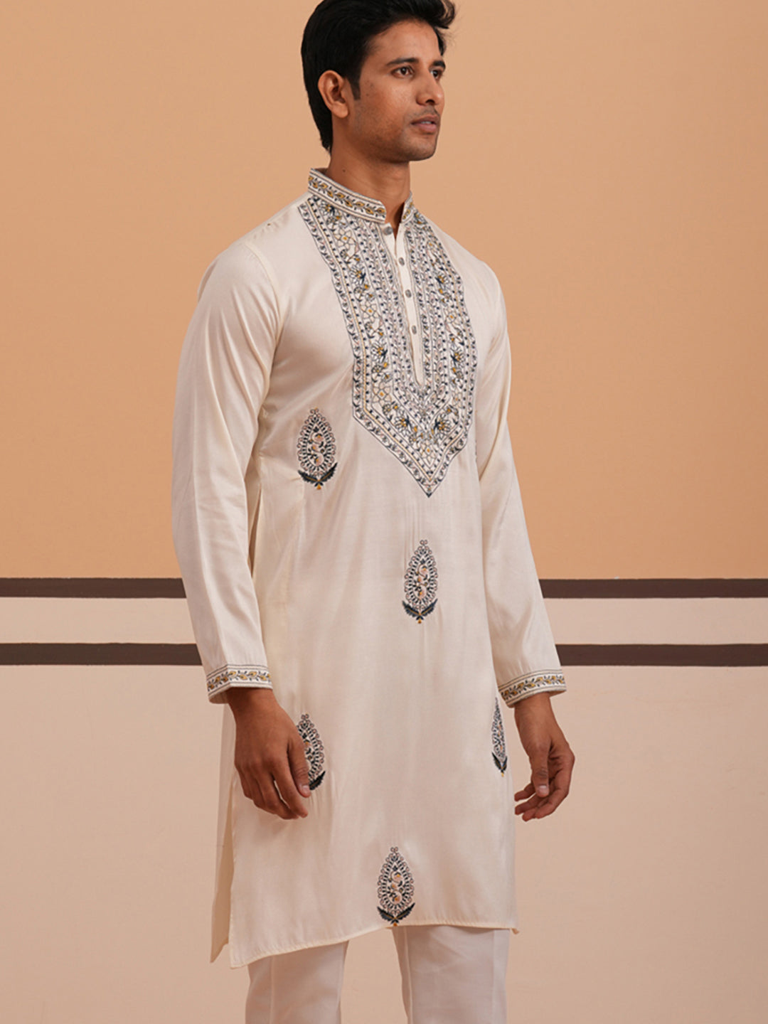 DesiQlo Men Embroidered Kurta Only - White - 65KO_5361White_S