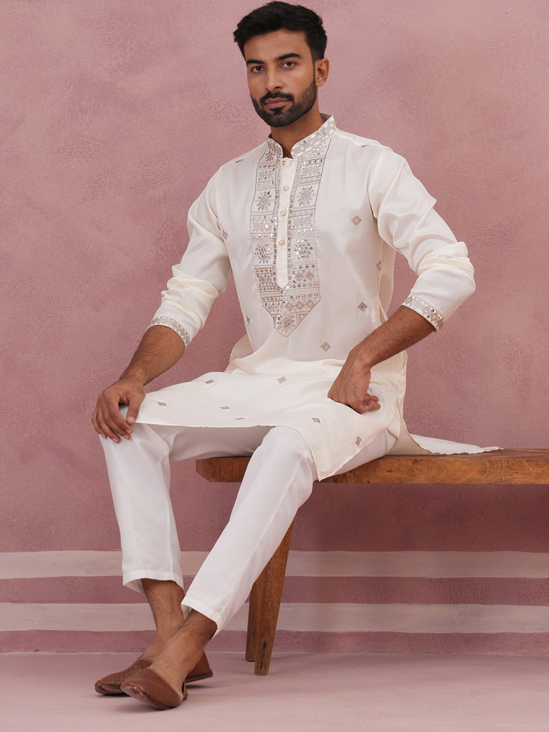 DesiQlo Men Embroidered Kurta Only - White - 65KO_5373Off-White_S