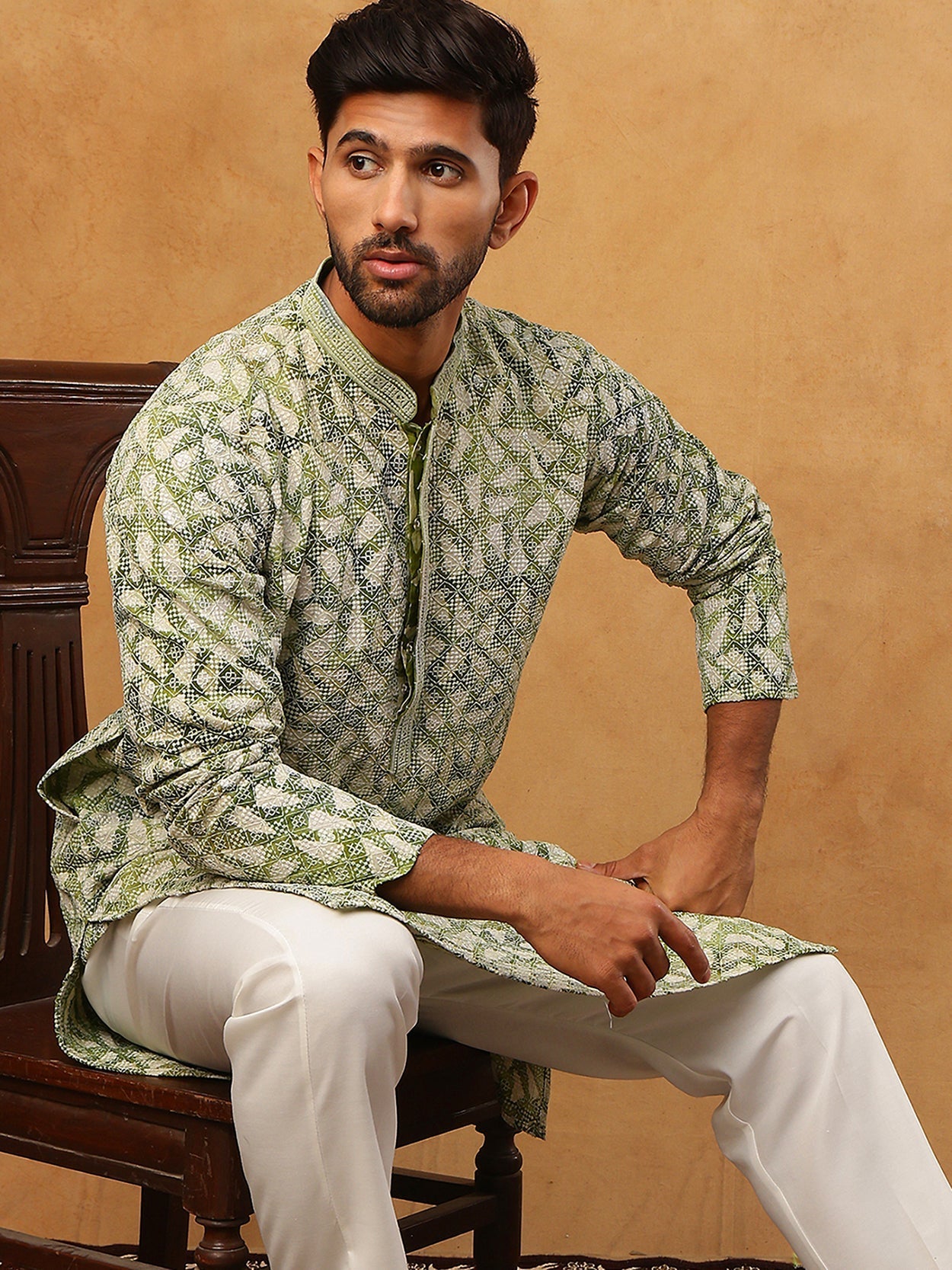 DesiQlo Men Geometric Kurta Only - Green