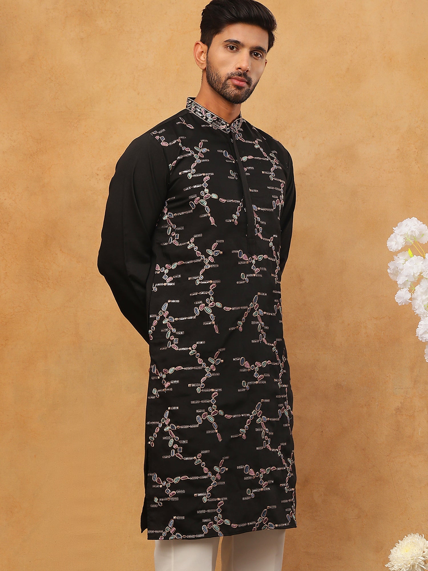 DesiQlo Men Abstract Kurta Only - Black