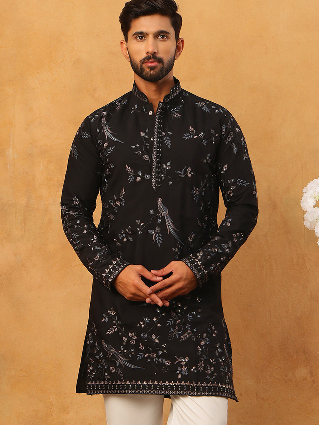 DesiQlo Men Animal Kurta Only - Black