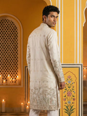 Men Silk Blend Embroidered Kurta ( 65KO 5458White S ) [FF] [B-1-2]