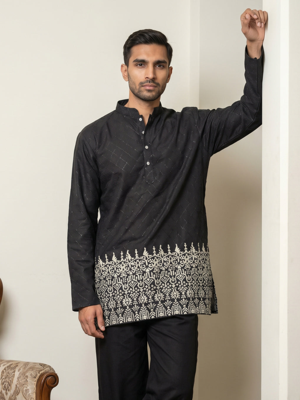 DesiQlo Men Printed Kurta Only - Black - 65KO_5570Black_S