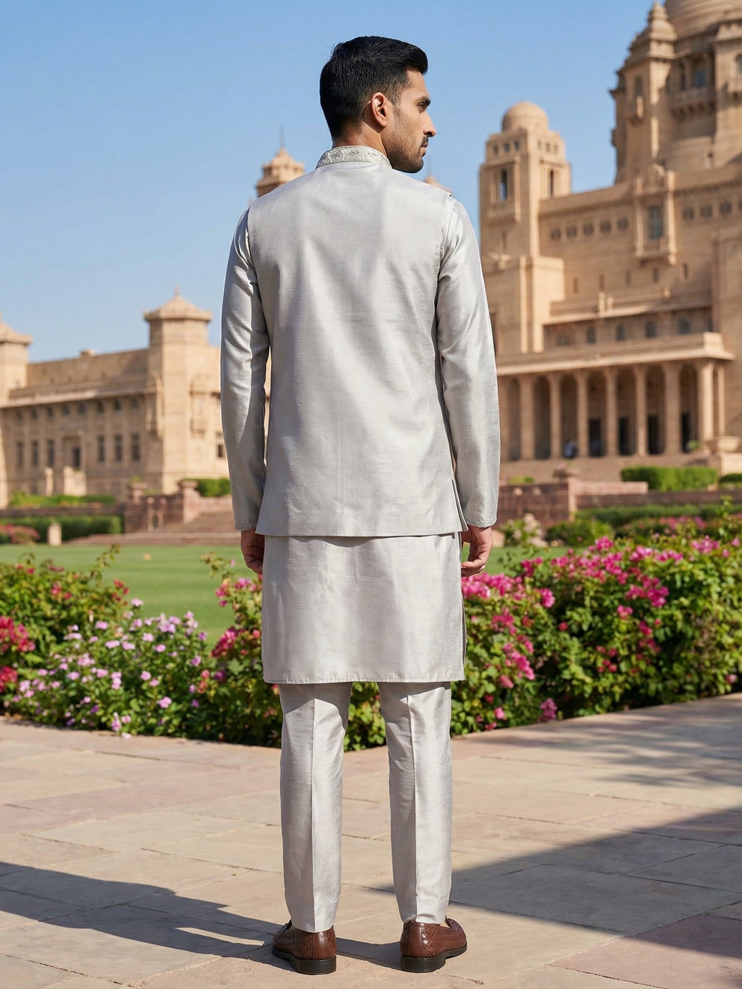 DesiQlo Men Embroidered Nehru Jacket and Kurta Pyjama Set - Grey