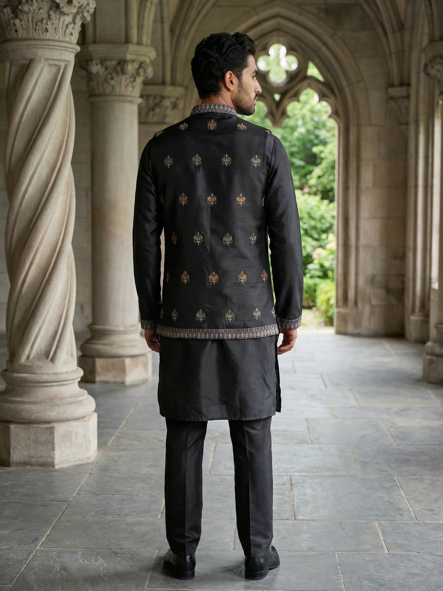 DesiQlo Men Embroidered Nehru Jacket and Kurta Pyjama S - 65KPWCS_5479