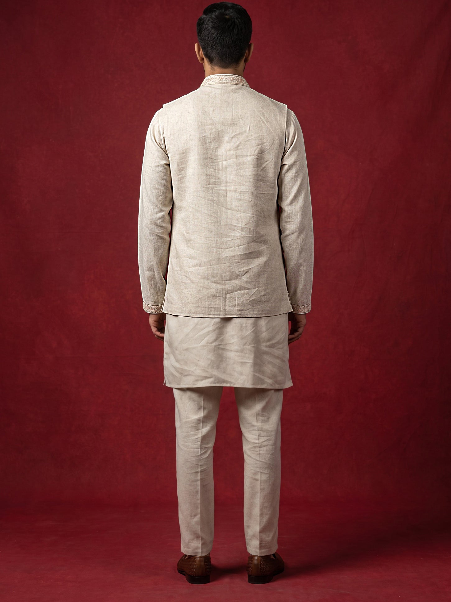 DesiQlo Men Embroidered Nehru Jacket and Kurta Pyjama Set - Beige
