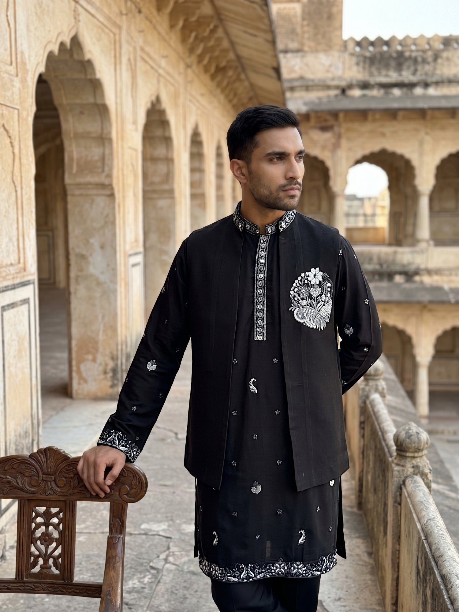 DesiQlo Men Embroidered Nehru Jacket and Kurta Pyjama S - 65 6black