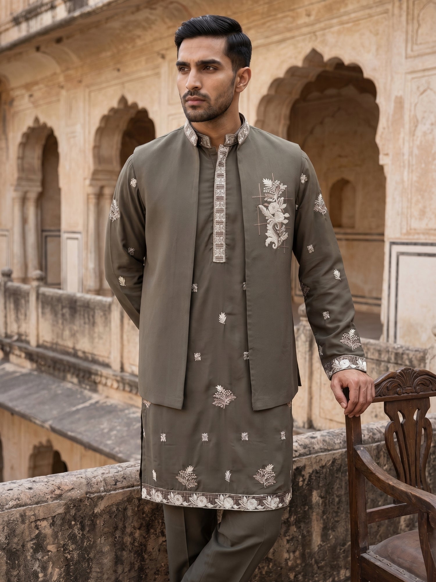 DesiQlo Men Embroidered Nehru Jacket and Kurta Pyjama S - 65 3brown