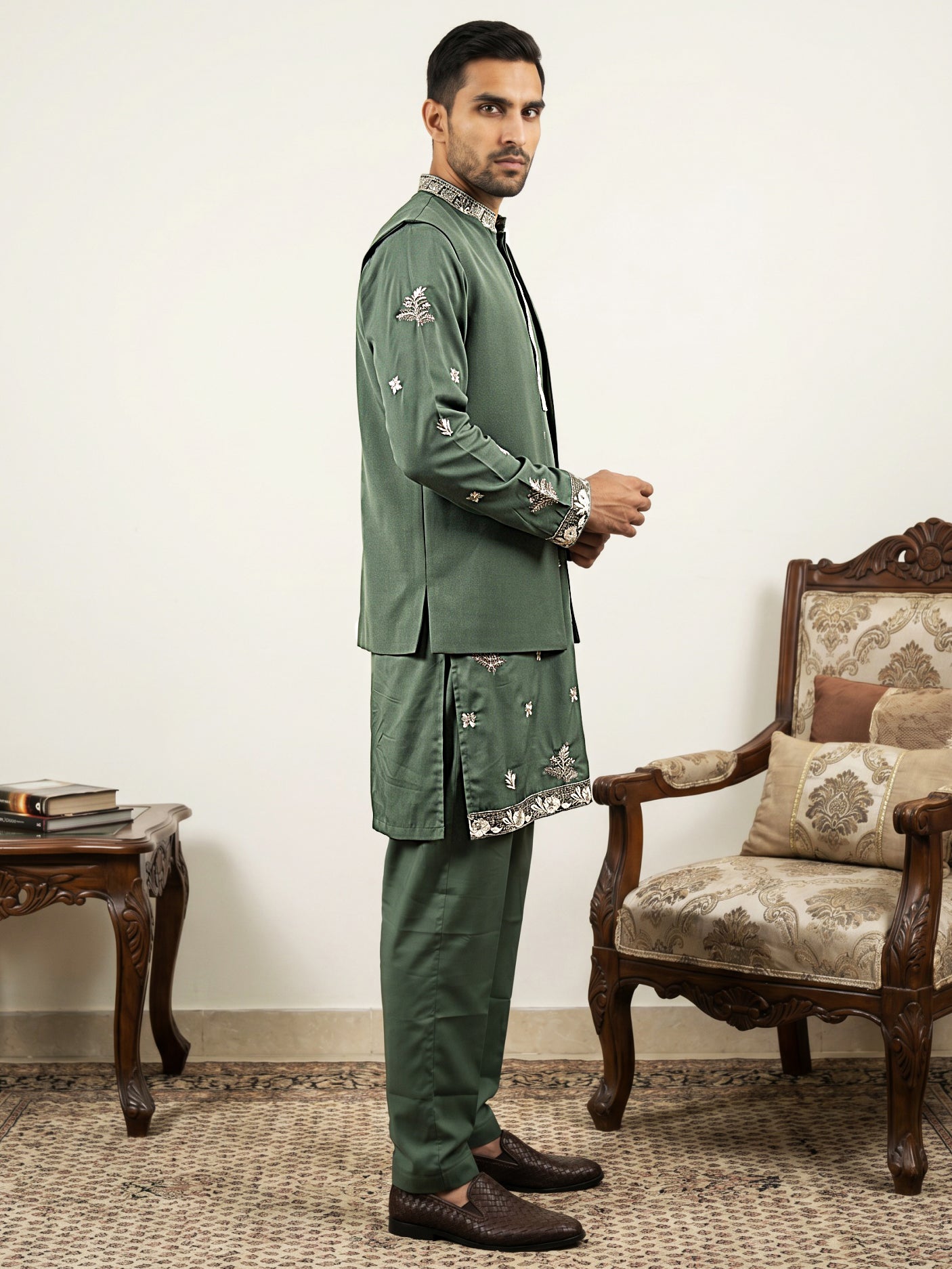 DesiQlo Men Embroidered Nehru Jacket and Kurta Pyjama S - 65KPWCS_5563