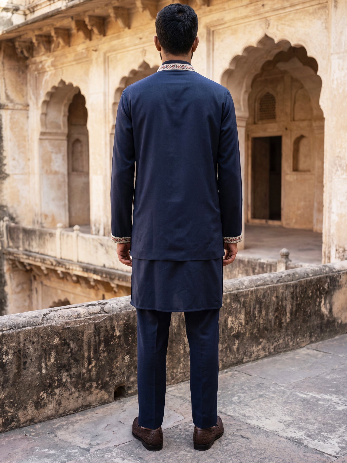 DesiQlo Men Embroidered Nehru Jacket and Kurta Pyjama S - 65 18navy