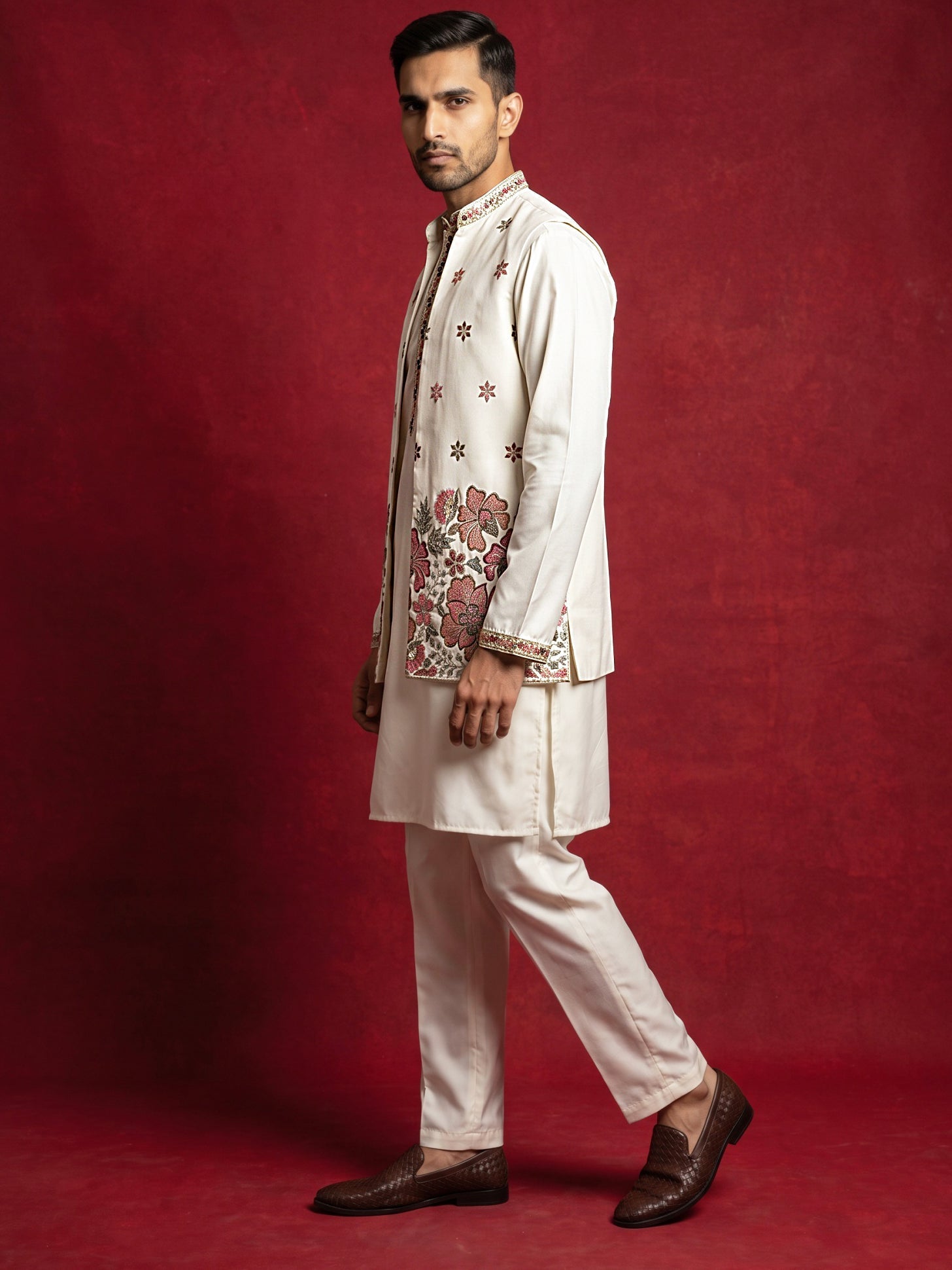 DesiQlo Men Embroidered Nehru Jacket and Kurta Pyjama S - 65 8white