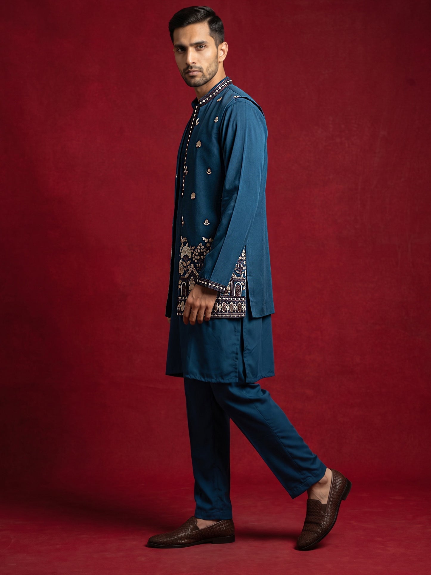 DesiQlo Men Embroidered Nehru Jacket and Kurta Pyjama S - 65 eacock