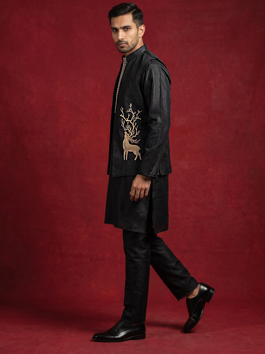 DesiQlo Men Embroidered Nehru Jacket and Kurta Pyjama S - 65 1black