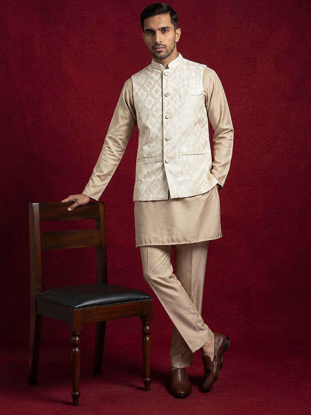 DesiQlo Men Woven Design Nehru Jacket and Kurta Pyjama  - 65KPWC_5586B