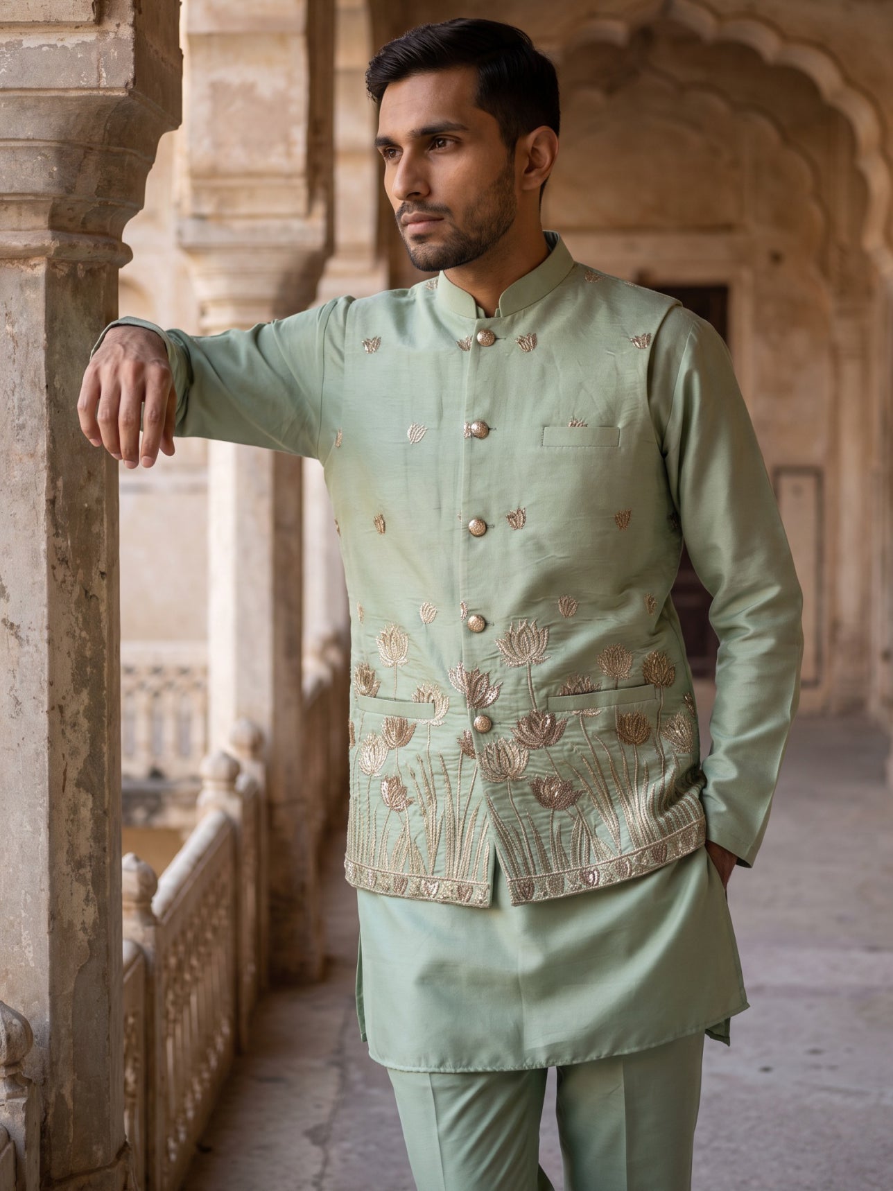DesiQlo Men Embroidered Nehru Jacket and Kurta Pyjama S - 65KPWC_5586P