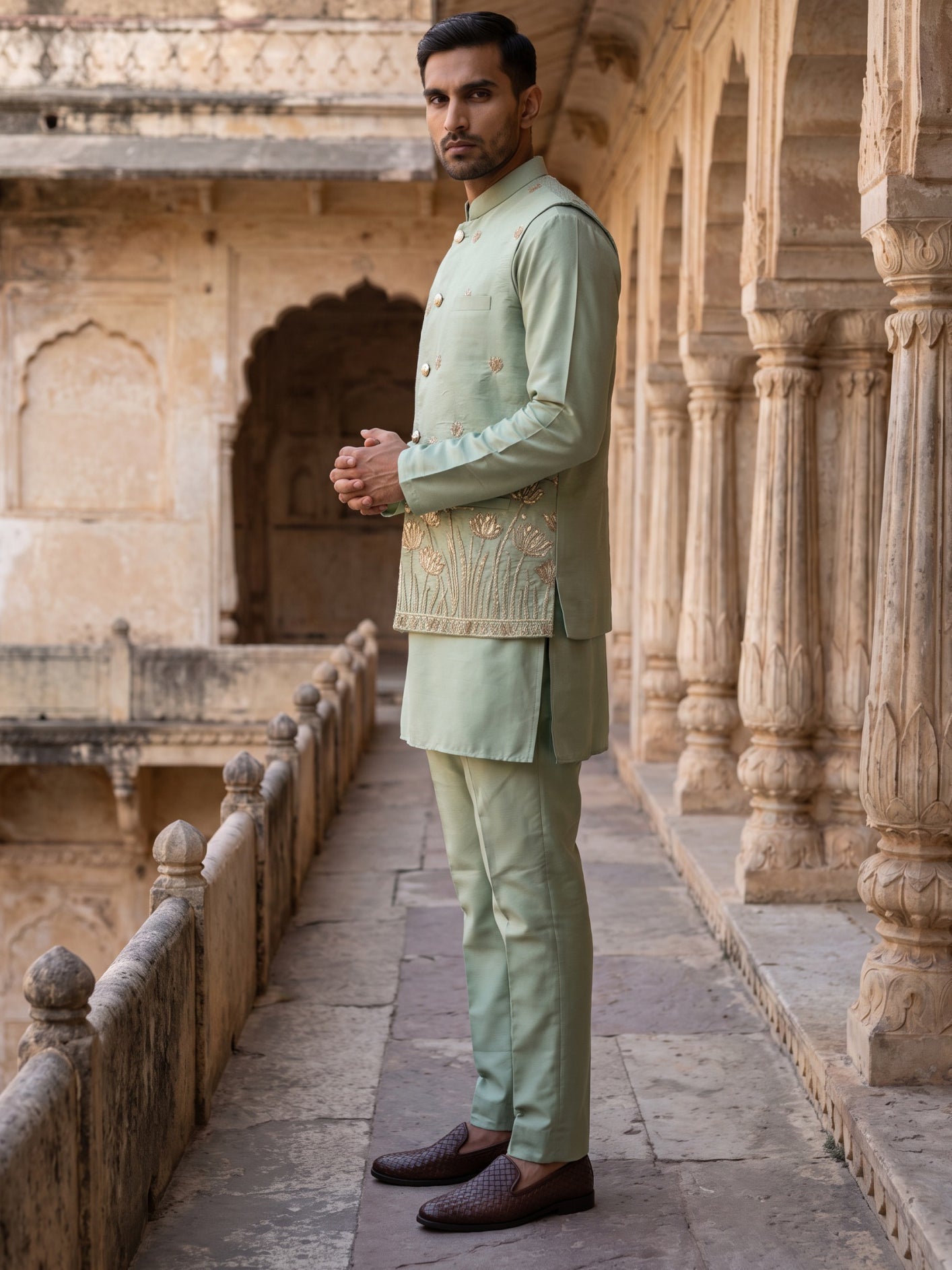 DesiQlo Men Embroidered Nehru Jacket and Kurta Pyjama S - 65KPWC_5586P