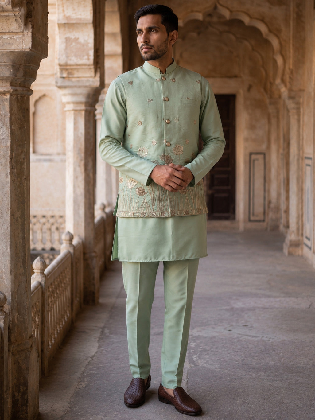DesiQlo Men Embroidered Nehru Jacket and Kurta Pyjama S - 65KPWC_5586P