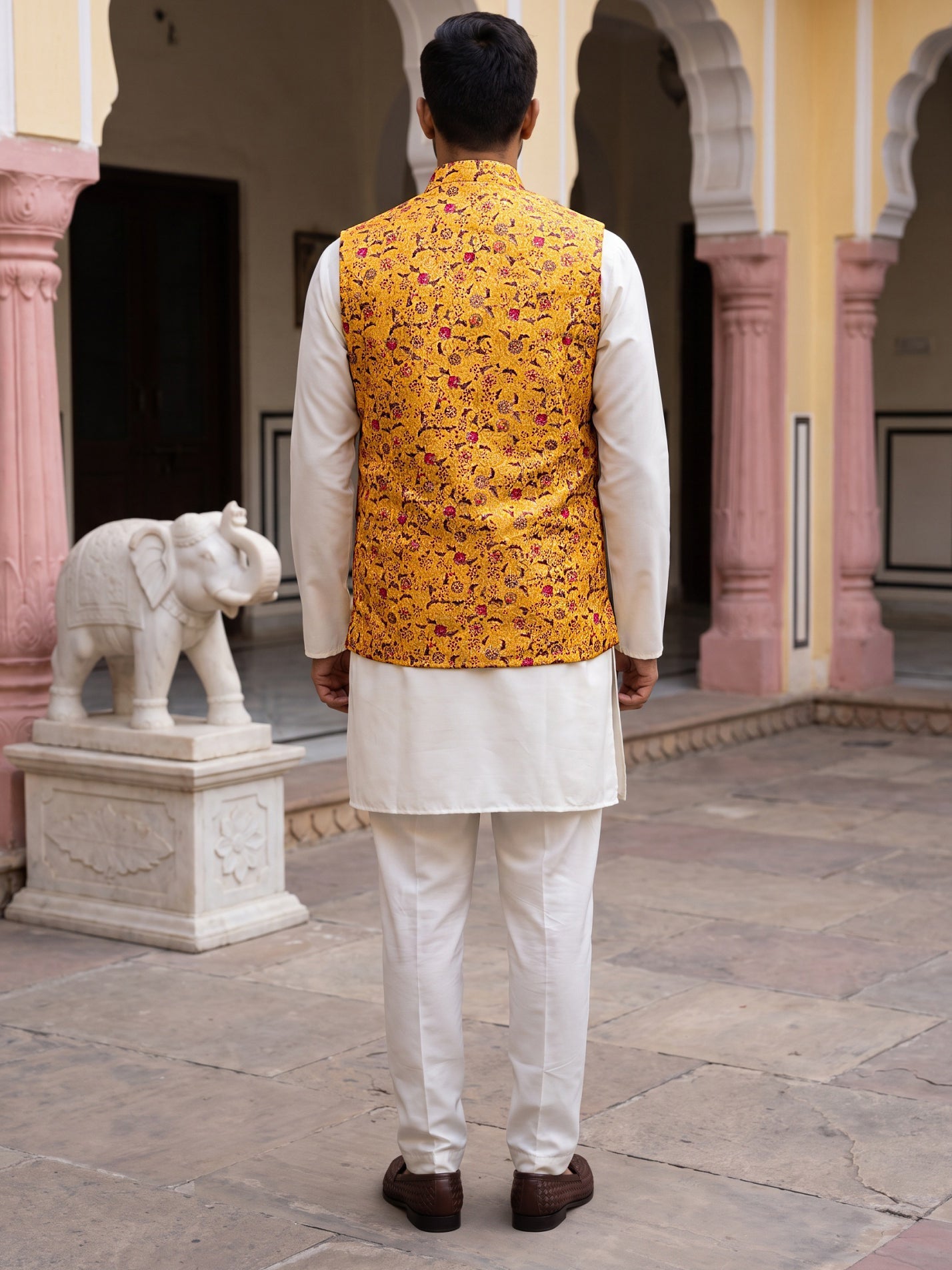 DesiQlo Men Woven Design Nehru Jacket and Kurta Pyjama  - 65KPWC_5586W