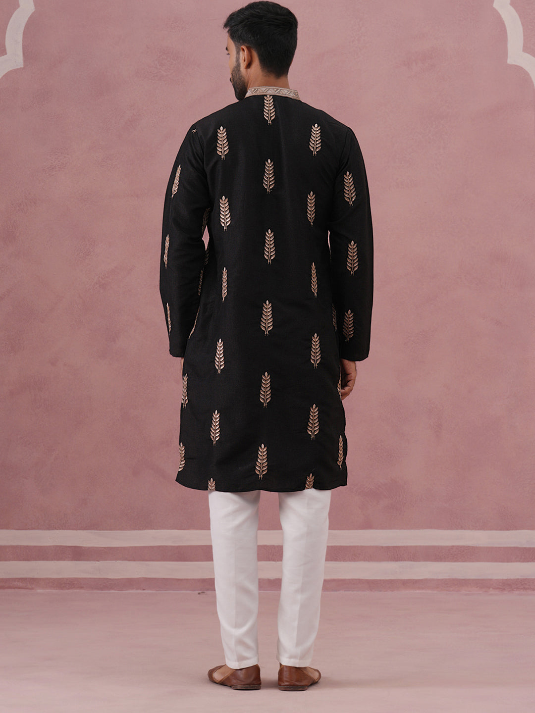 DesiQlo Men Embroidered Kurta Pyjama Set - Black - 65KP_P_5336Black_S
