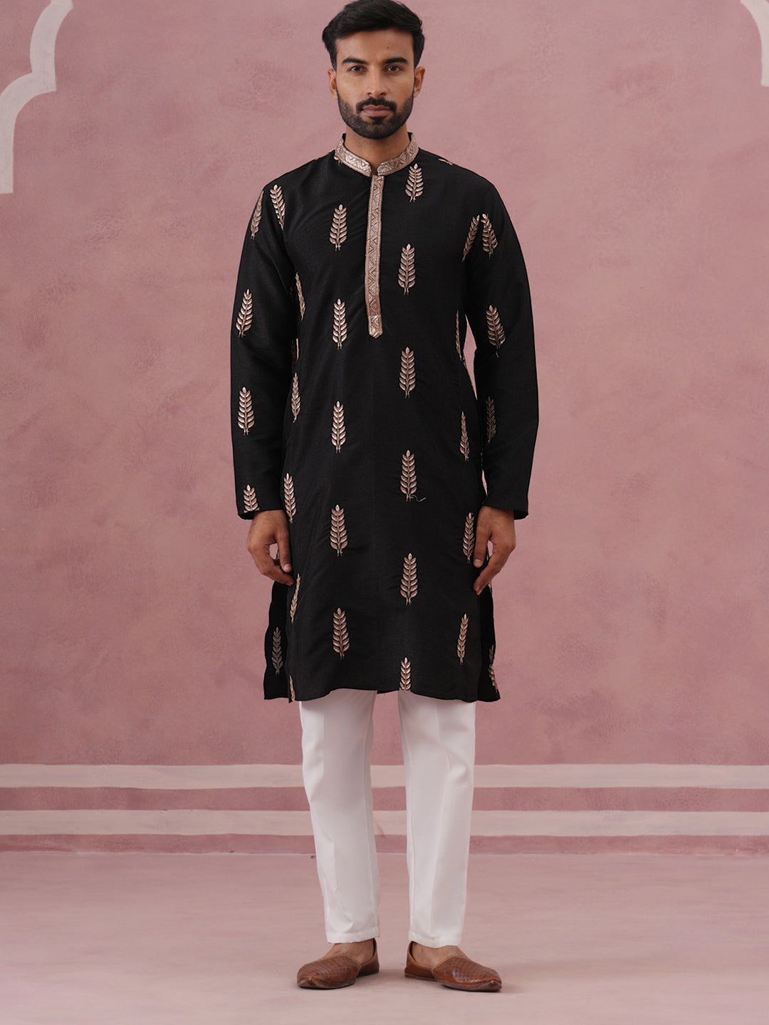 DesiQlo Men Embroidered Kurta Pyjama Set - Black - 65KP_P_5336Black_S