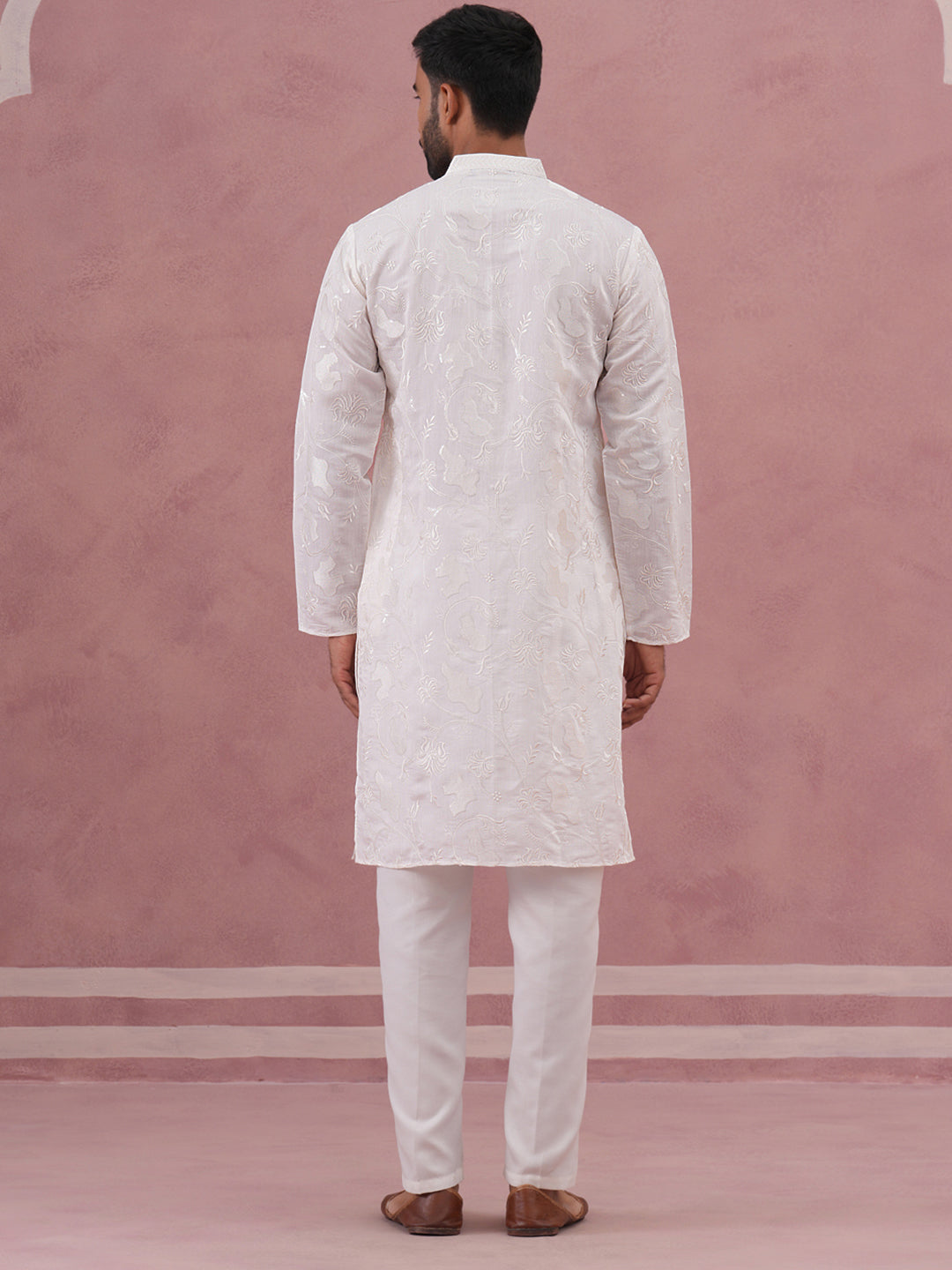 DesiQlo Men Embroidered Kurta Pyjama Set - White - 65KP_P_5338White_S