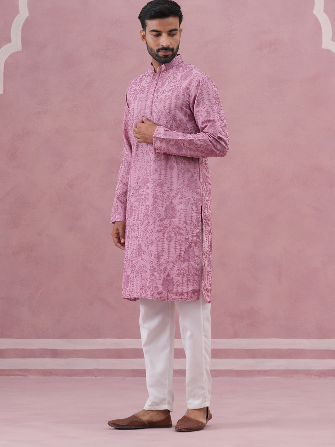 DesiQlo Men Embroidered Kurta Pyjama Set - Purple - 65KP_P_5339Lavende