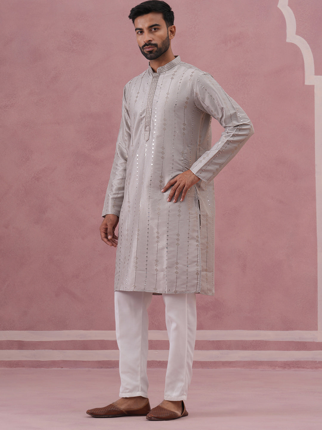 DesiQlo Men Embroidered Kurta Pyjama Set - Silver - 65KP_P_5343Silver_